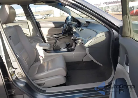 2010 Honda Accord 2.4 Ex-L из США, поврежденный, VIN 1HGCP2F88AA126492